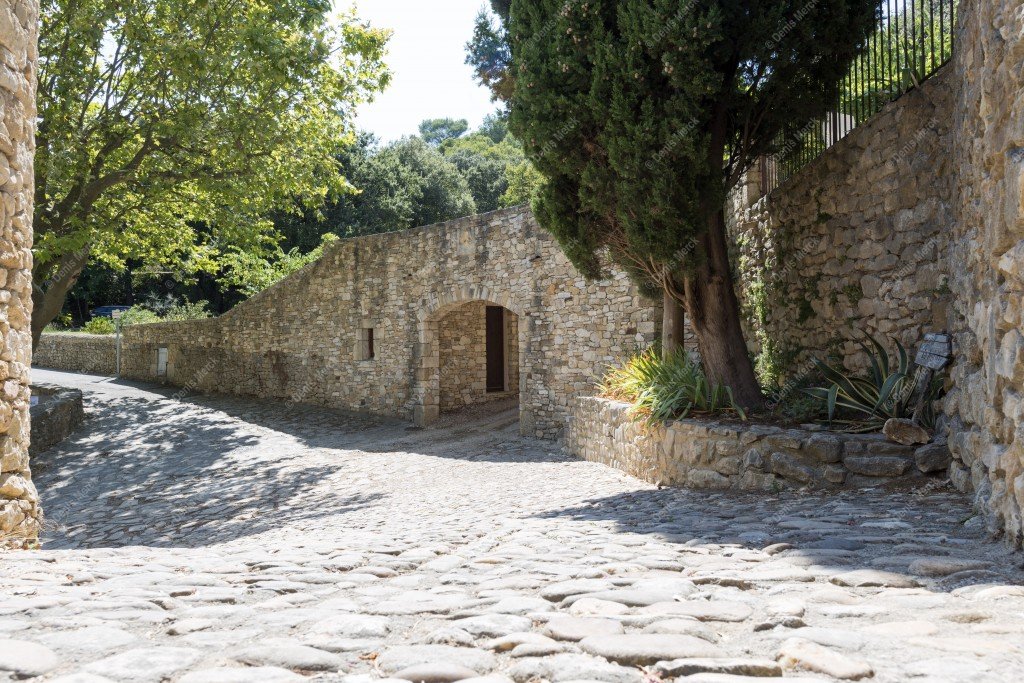 La Roque sur Cèze dans le Gard