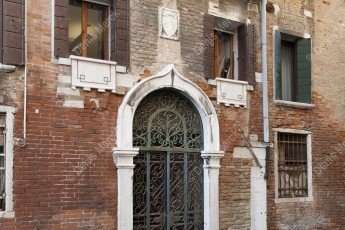 Venise, façades d’immeubles en briques rouges