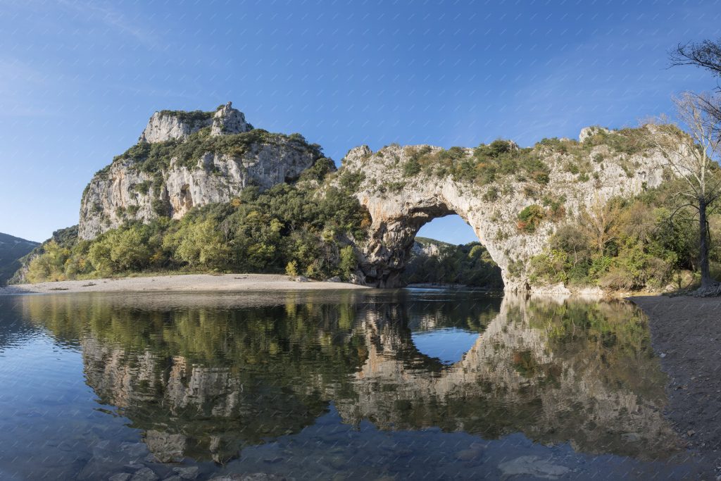 Les gorges de l’Ardèche : le Pont d’Arc à Vallon Pont d’Arc