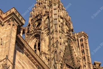 La tour et la flèche de la cathédrale de Strasbourg